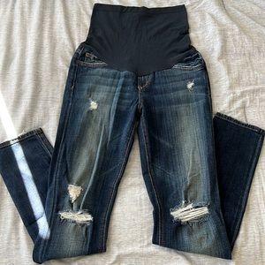 Joe’s straight ankle secret fit maternity jean